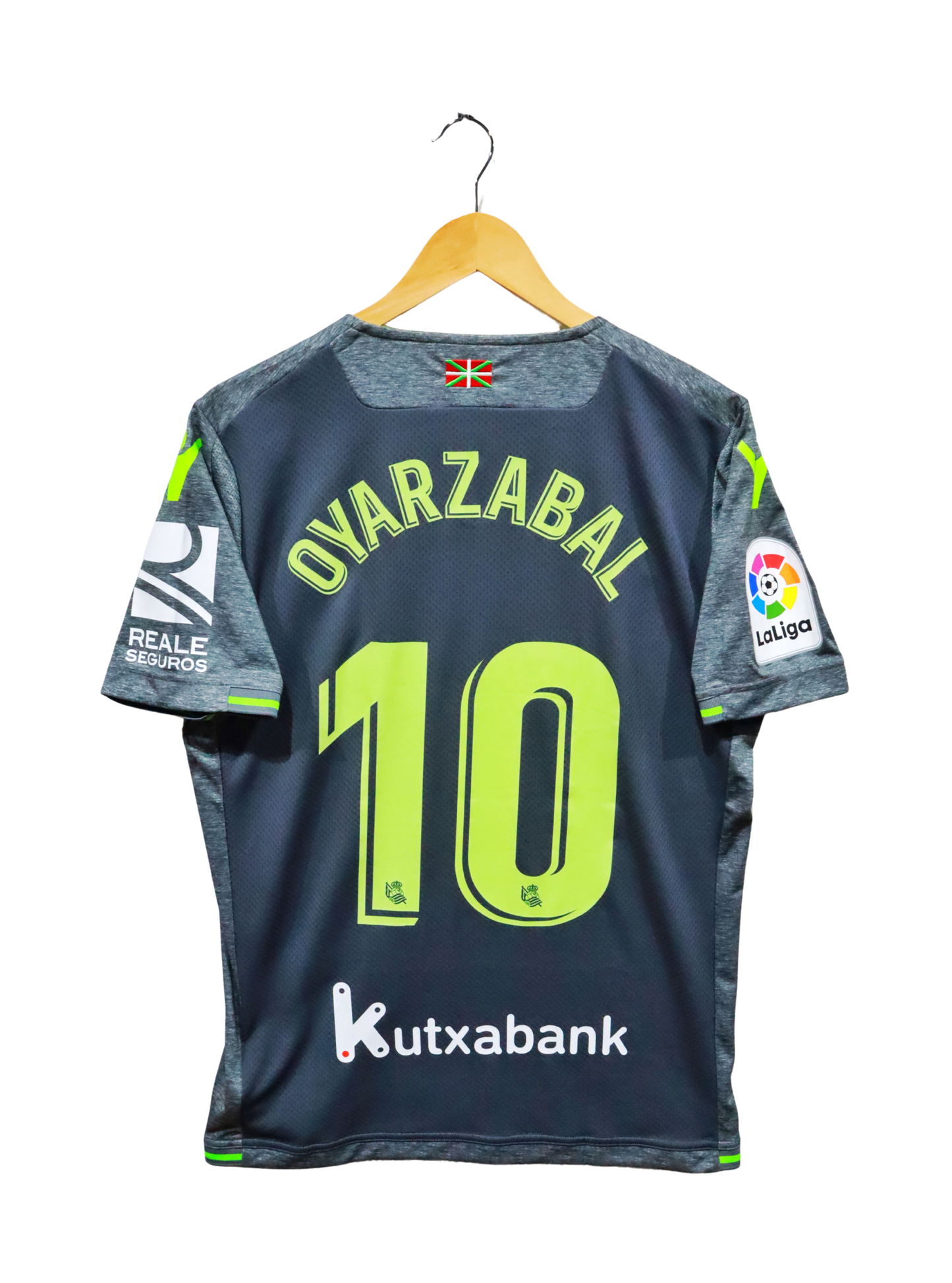Camiseta Real Sociedad 2018/19 segunda equipación de Mikel Oyarzabal.