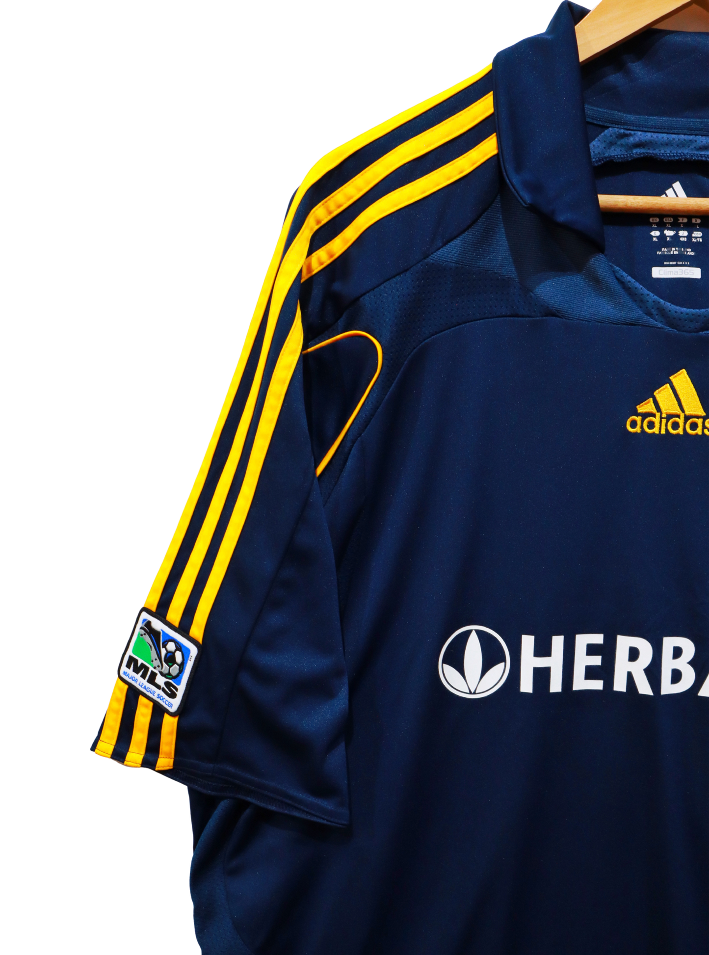 Parte trasera de la camiseta LA Galaxy 2007/08 con Beckham y dorsal.