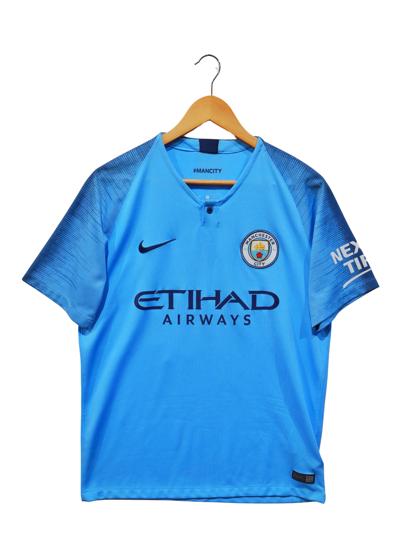 Camiseta retro Manchester City 2018/19 de Sergio Agüero original.